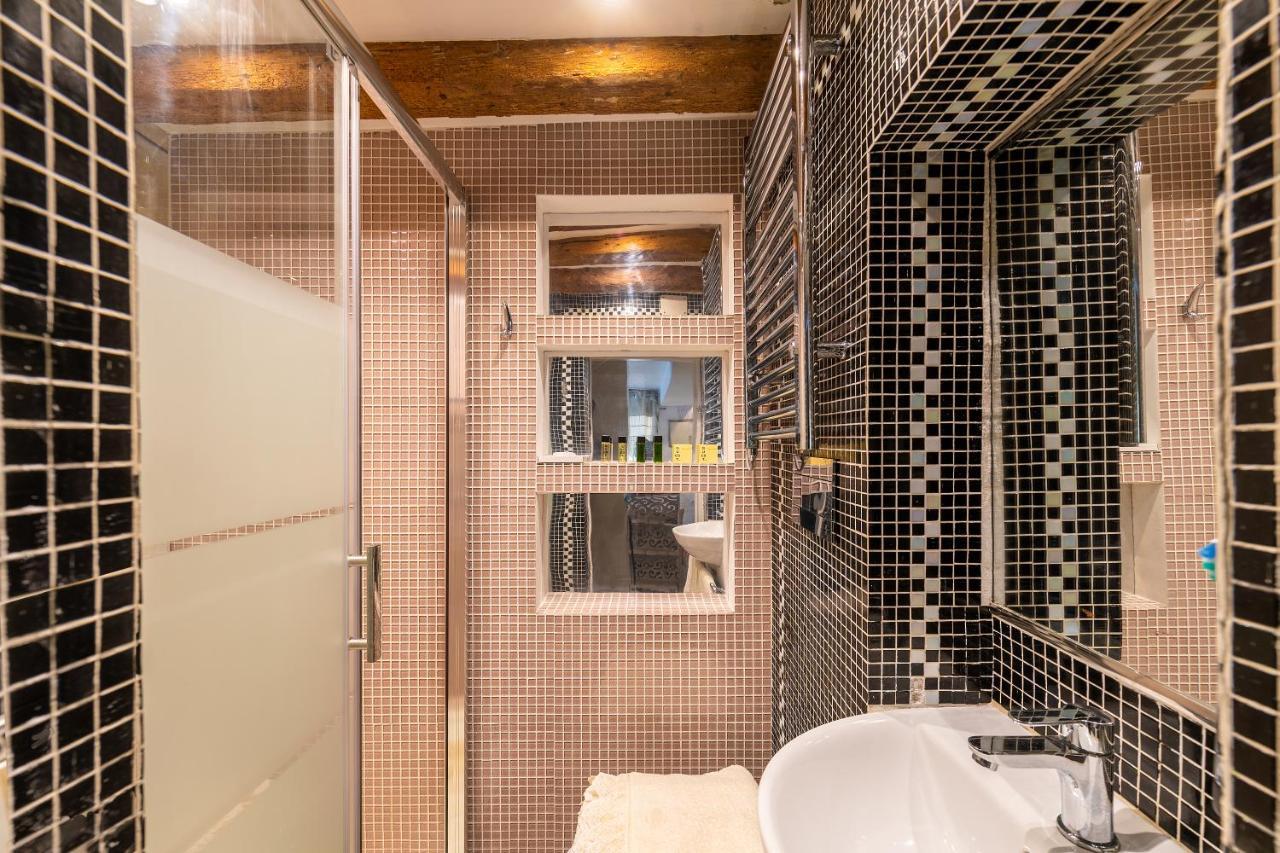 Ln Luxe Apartment Venice Canal View Экстерьер фото